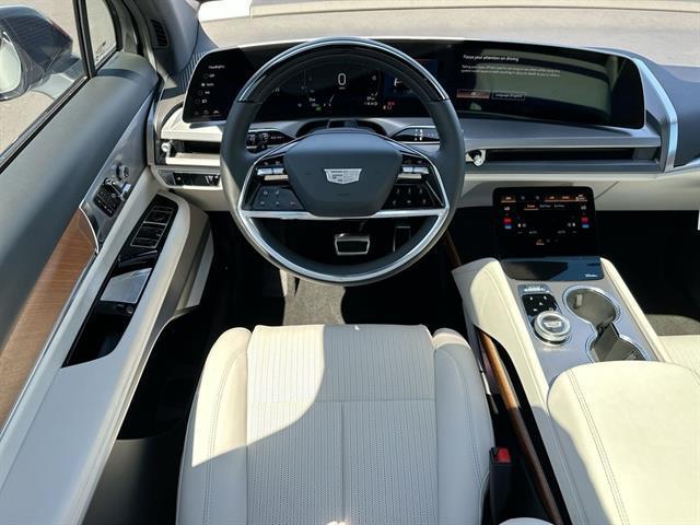 new 2026 Cadillac VISTIQ car, priced at $72,890