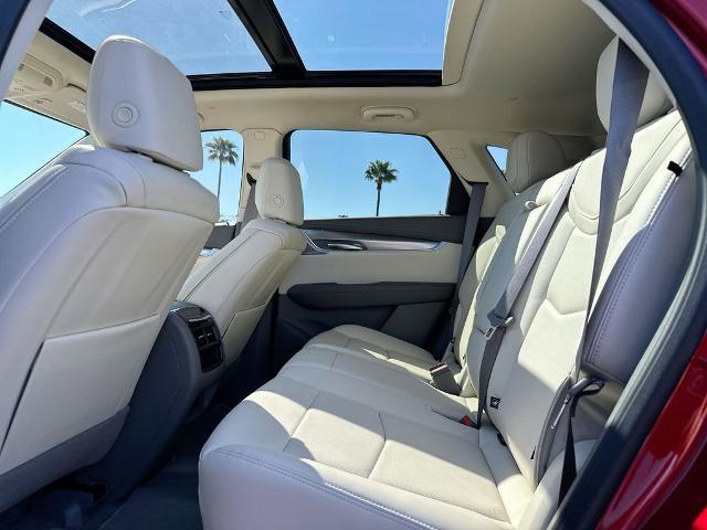 new 2025 Cadillac XT5 car, priced at $58,090
