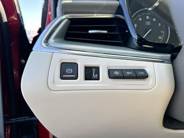 new 2025 Cadillac XT5 car, priced at $58,090