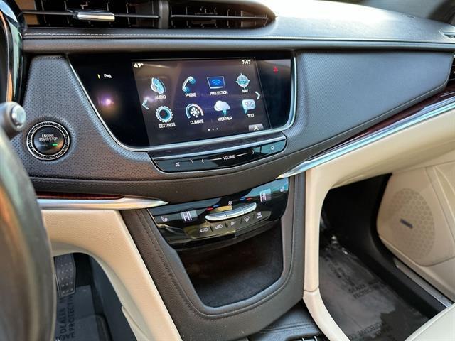 used 2018 Cadillac XT5 car, priced at $17,990