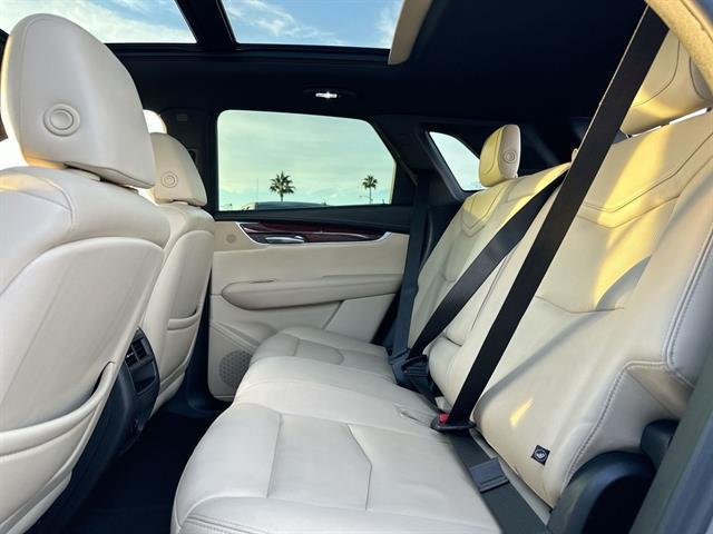 used 2018 Cadillac XT5 car, priced at $17,990