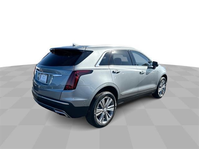 new 2025 Cadillac XT5 car, priced at $50,065