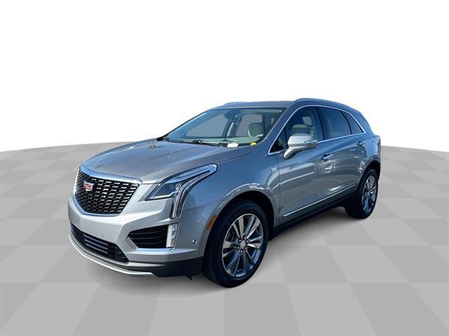 new 2025 Cadillac XT5 car, priced at $50,065