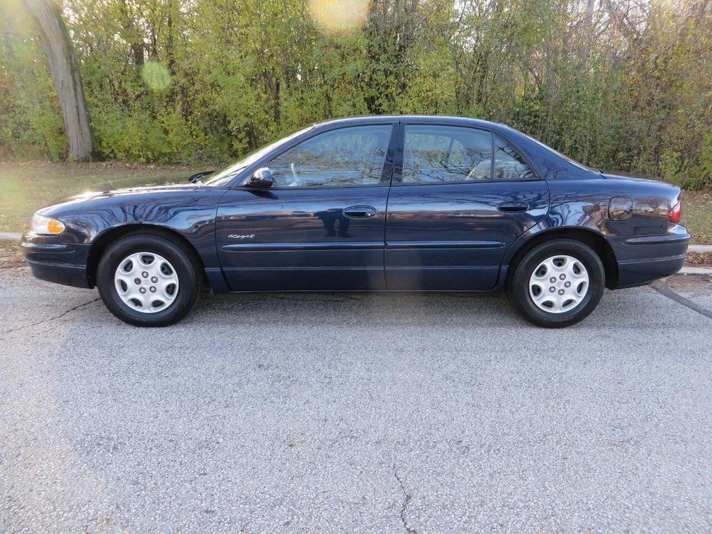used 2001 Buick Regal car, priced at $8,977