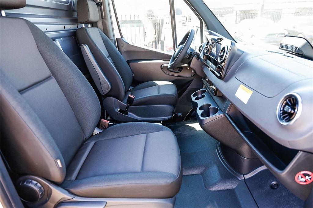 new 2025 Mercedes-Benz Sprinter 2500 car, priced at $61,816