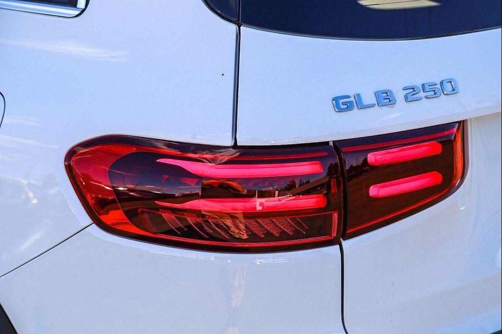 new 2026 Mercedes-Benz GLB 250 car, priced at $54,025