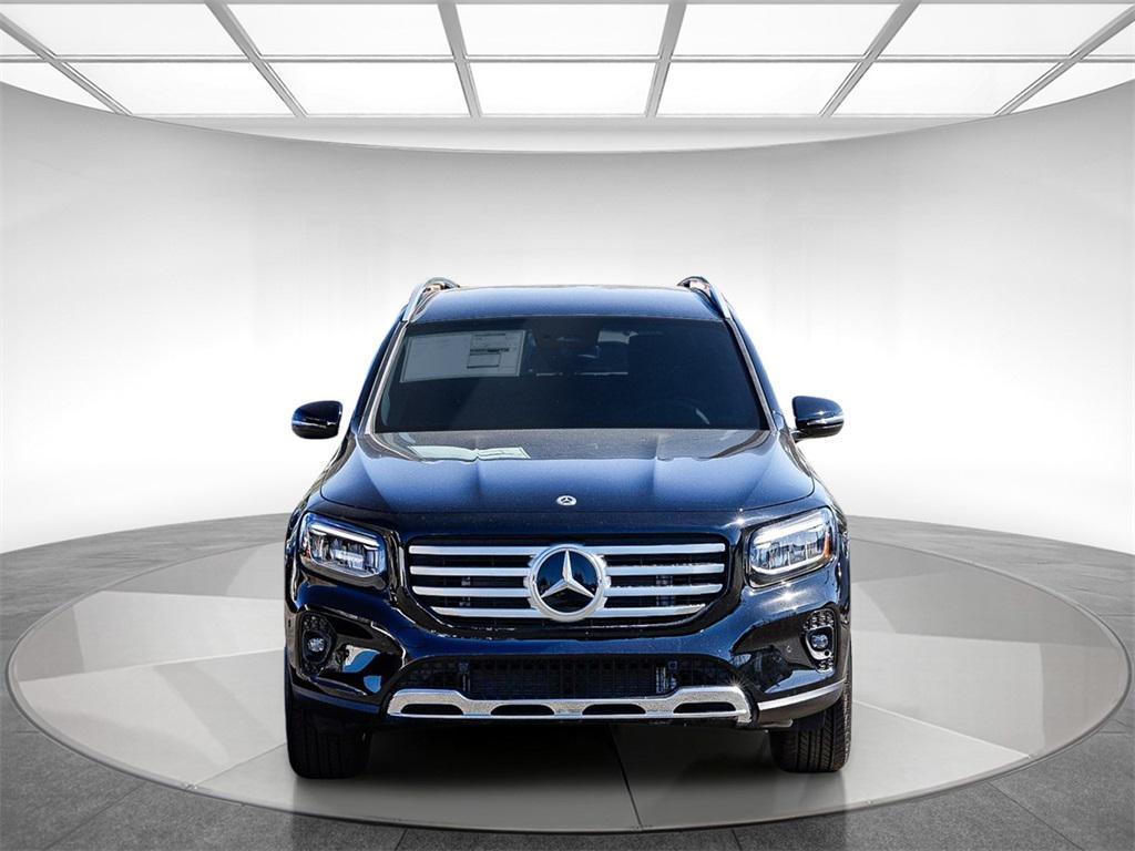 new 2025 Mercedes-Benz GLB 250 car, priced at $47,305
