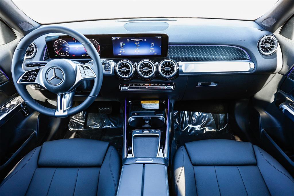 new 2025 Mercedes-Benz GLB 250 car, priced at $47,305