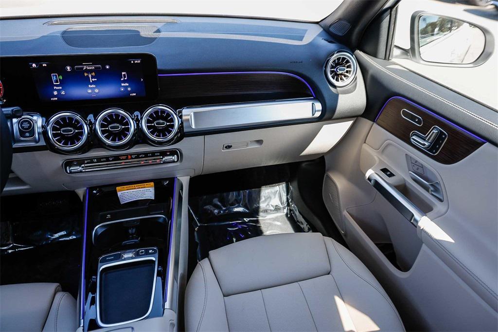 new 2026 Mercedes-Benz GLB 250 car, priced at $50,290