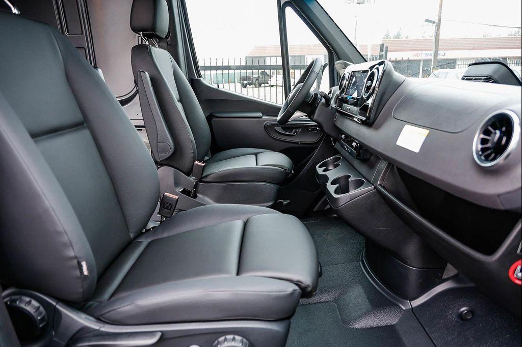new 2025 Mercedes-Benz Sprinter 2500 car, priced at $72,786