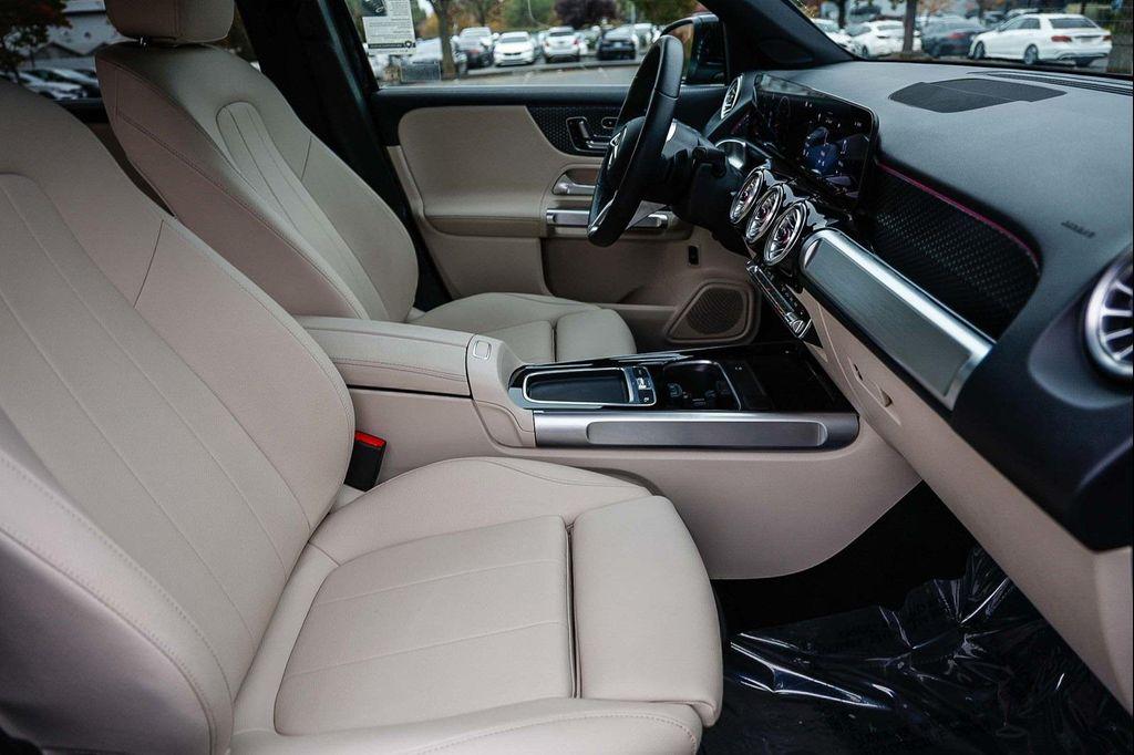 used 2025 Mercedes-Benz GLB 250 car, priced at $36,420