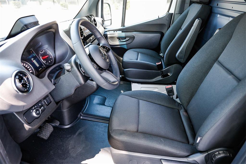 new 2025 Mercedes-Benz Sprinter 2500 car, priced at $61,315