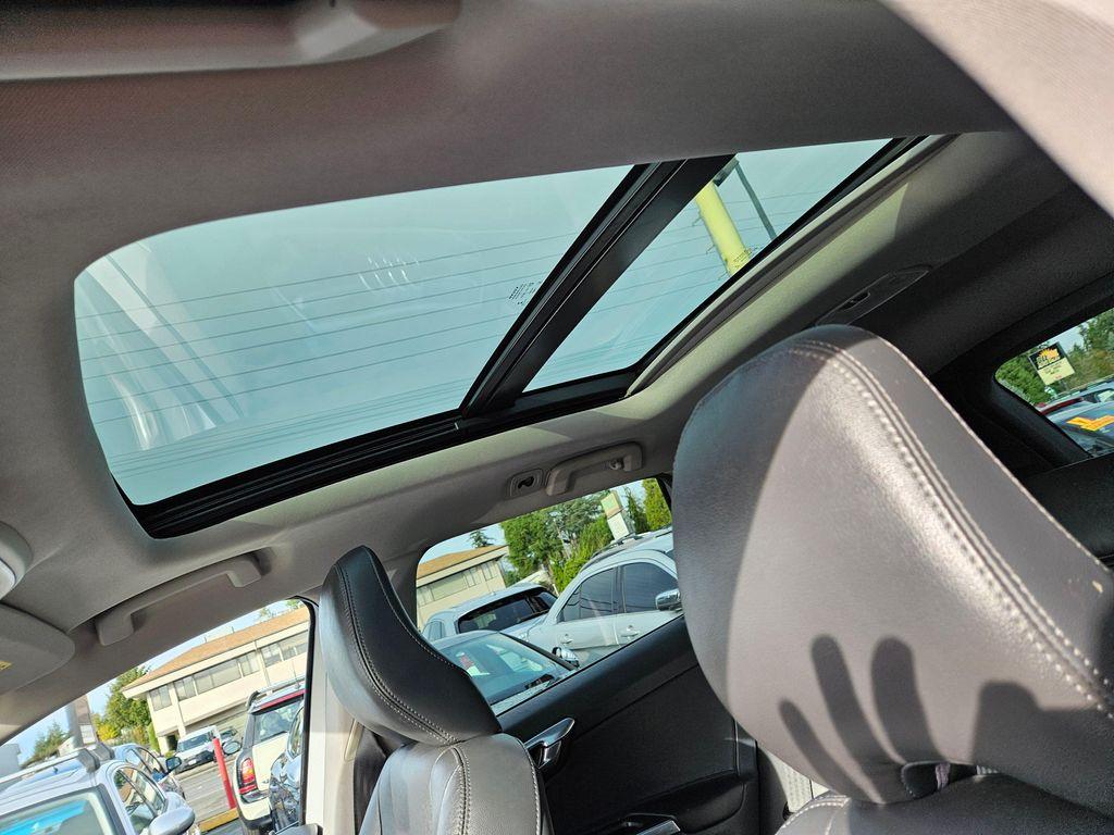 used 2015 Volvo XC60 car, priced at $10,495