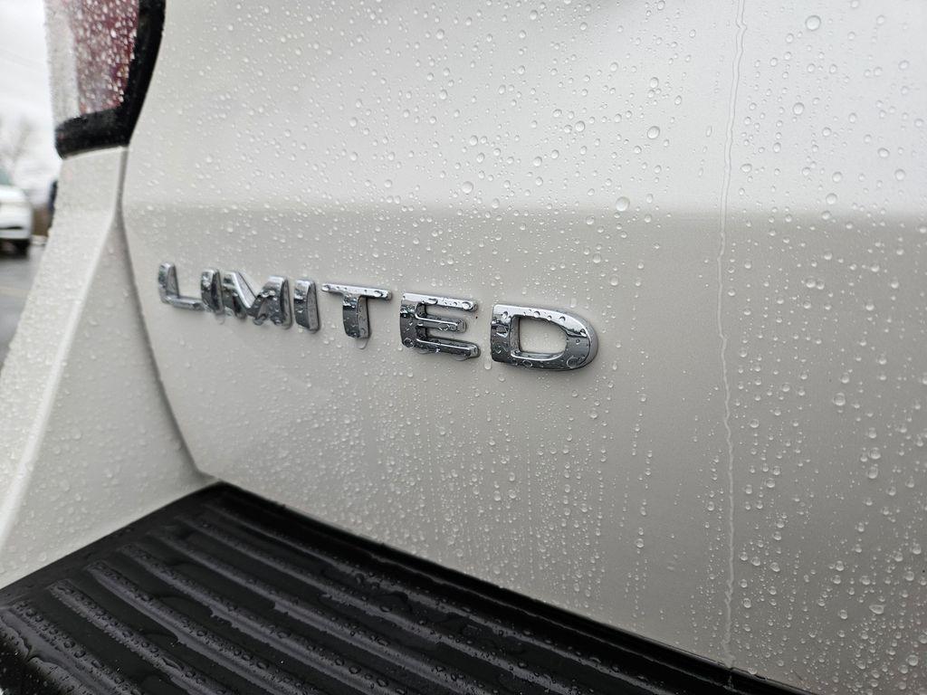 used 2018 Ford Expedition car, priced at $20,495