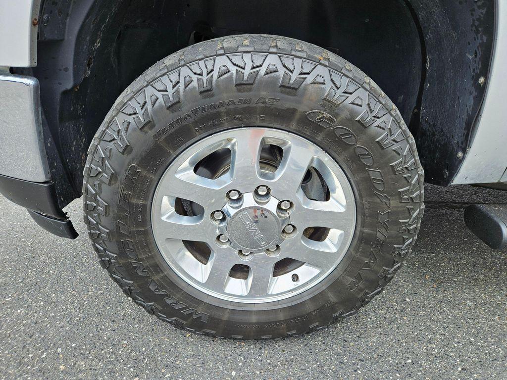 used 2011 GMC Sierra 2500 car, priced at $14,495