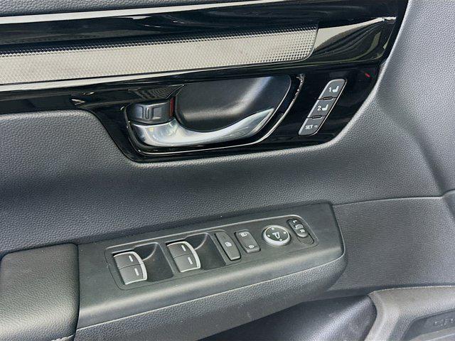 used 2025 Honda CR-V car, priced at $31,996