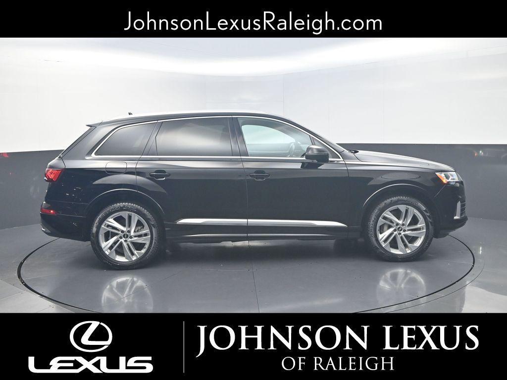 used 2021 Audi Q7 car, priced at $25,889