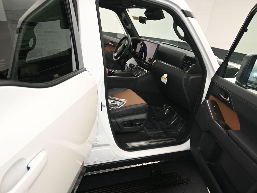new 2026 Lexus GX 550 car, priced at $87,243