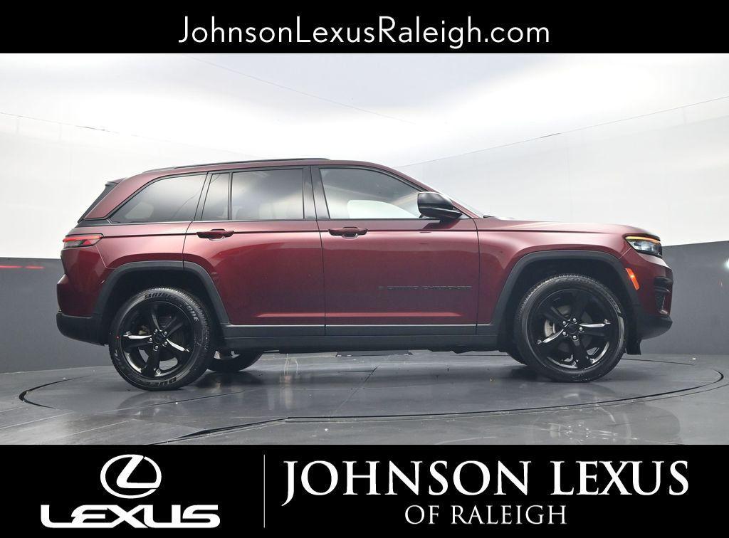 used 2022 Jeep Grand Cherokee car, priced at $25,941