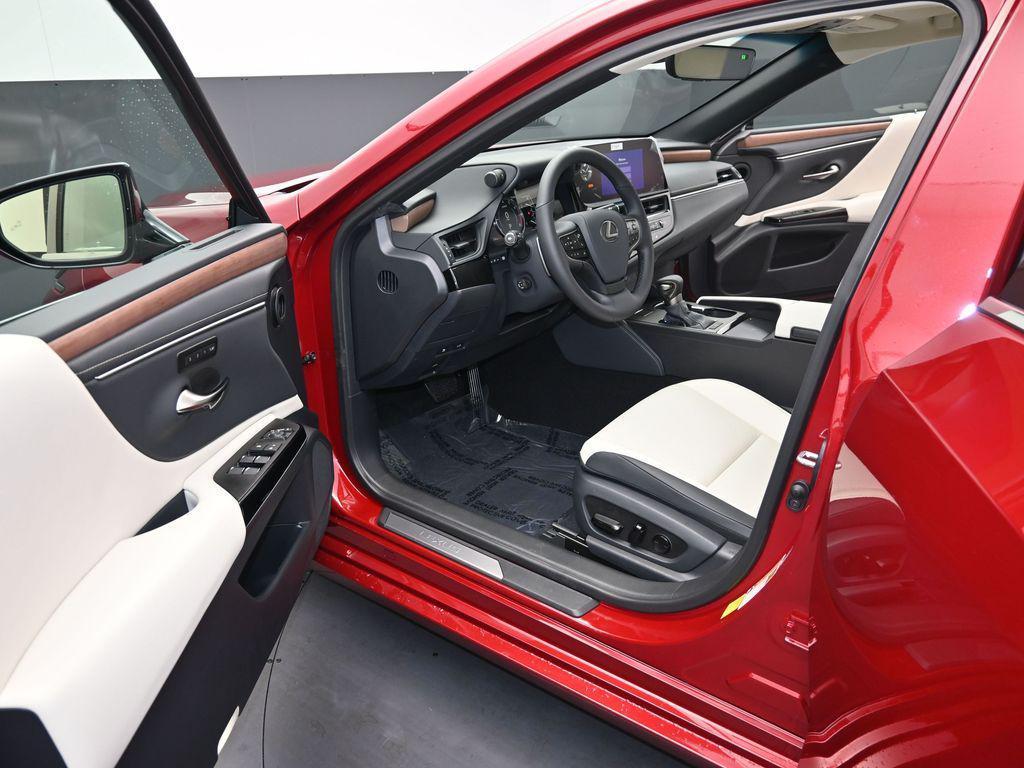 new 2025 Lexus ES 350 car, priced at $47,964
