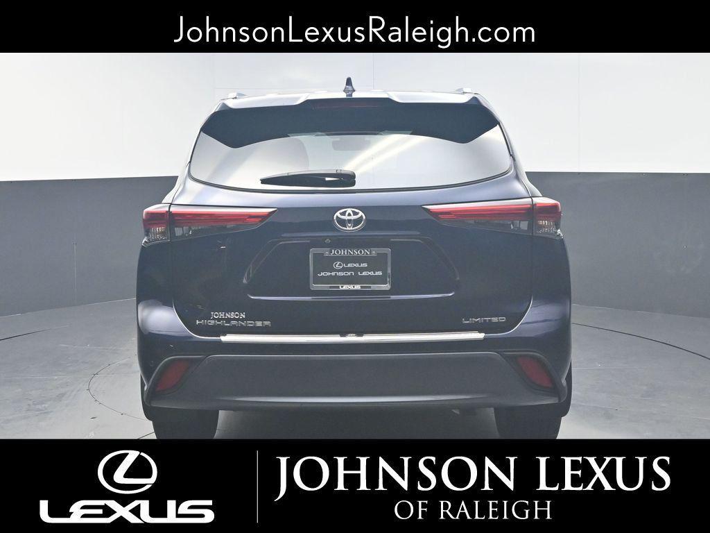 used 2020 Toyota Highlander car, priced at $33,980