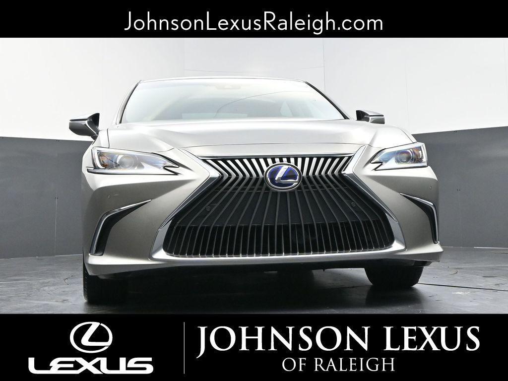 used 2021 Lexus ES 300h car, priced at $30,867
