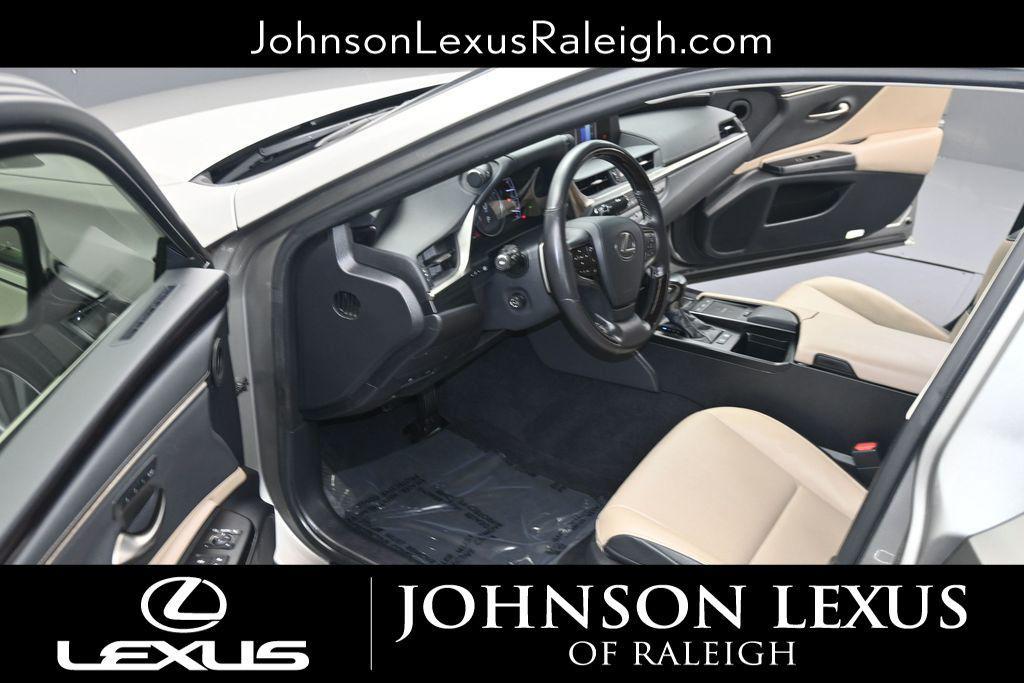 used 2021 Lexus ES 300h car, priced at $30,867