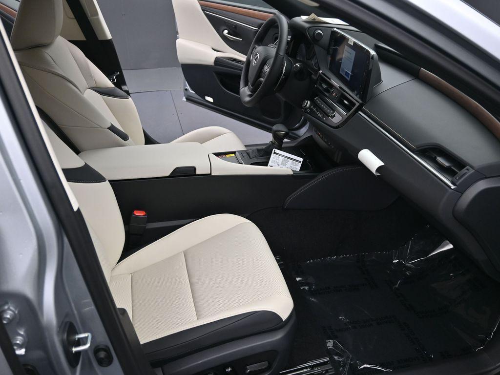 new 2025 Lexus ES 350 car, priced at $50,024