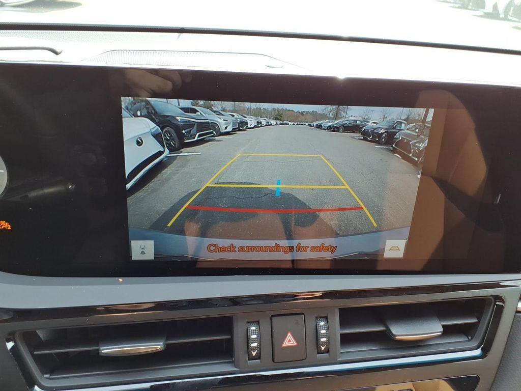 new 2025 Lexus ES 350 car, priced at $50,193