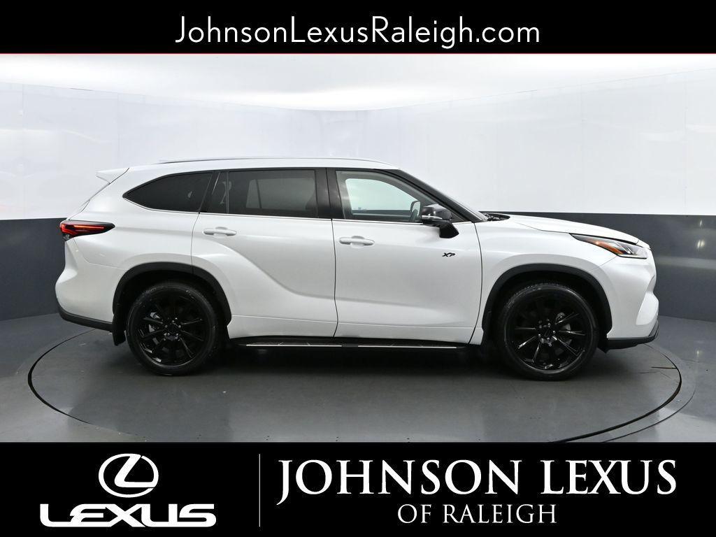 used 2024 Toyota Highlander car, priced at $43,980