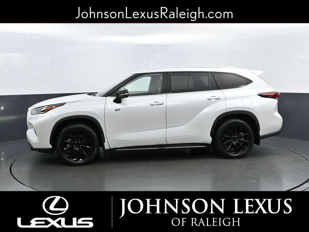 used 2024 Toyota Highlander car, priced at $43,980