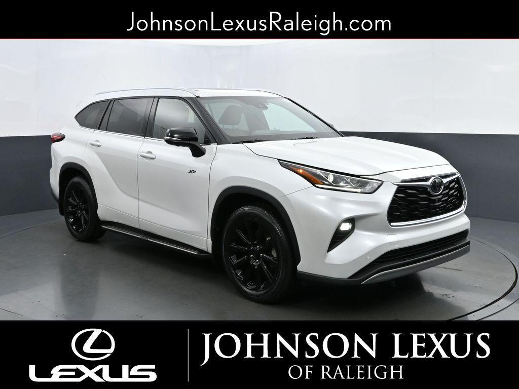 used 2024 Toyota Highlander car, priced at $43,980