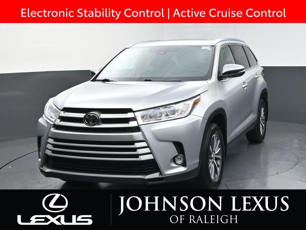 used 2019 Toyota Highlander car, priced at $26,630