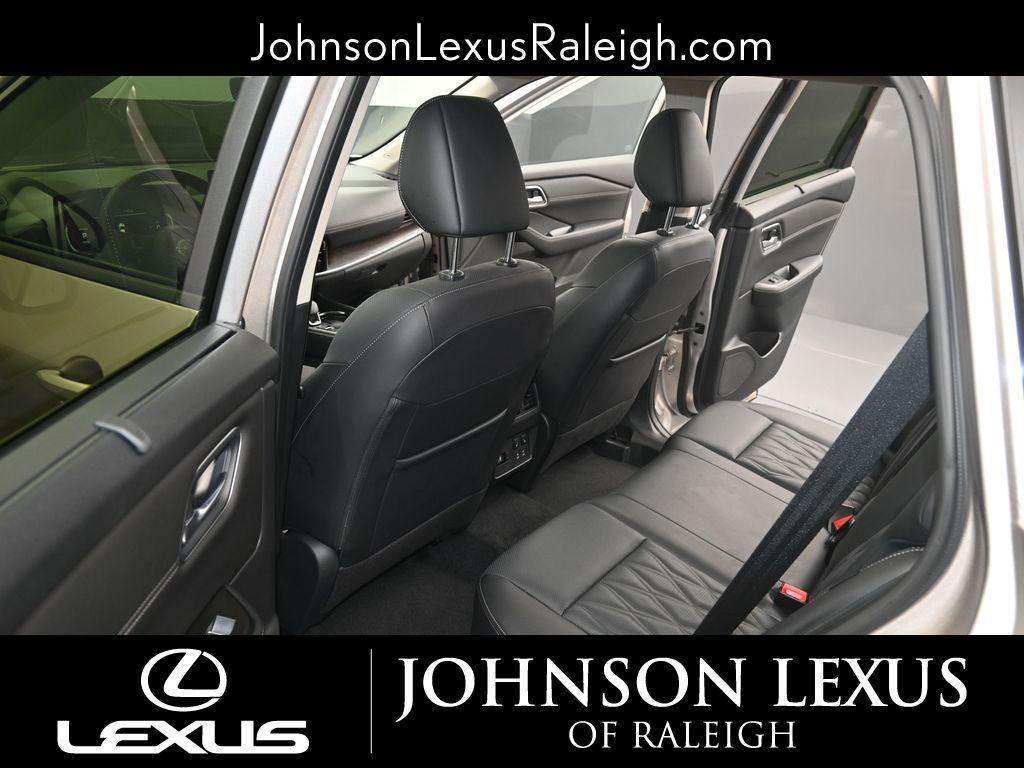 used 2024 Nissan Rogue car, priced at $32,788