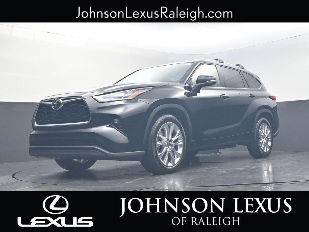used 2021 Toyota Highlander car, priced at $29,897