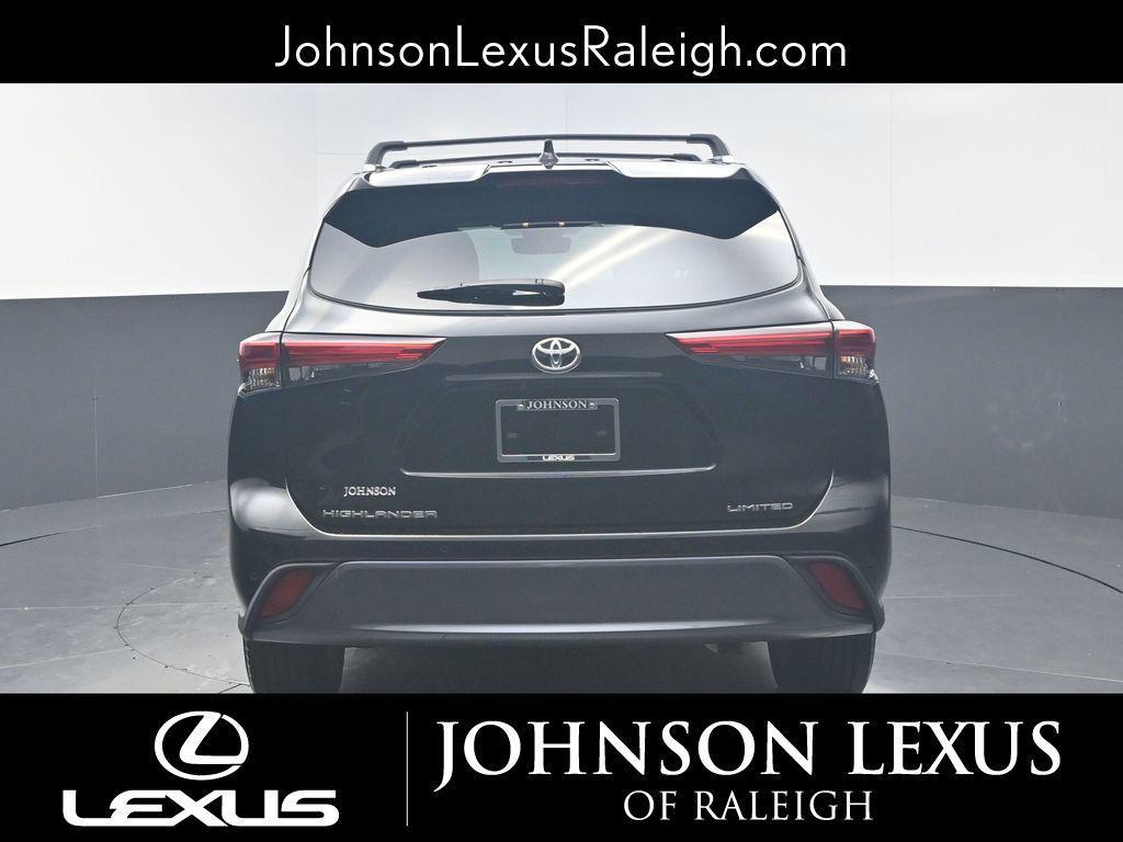 used 2021 Toyota Highlander car, priced at $29,897