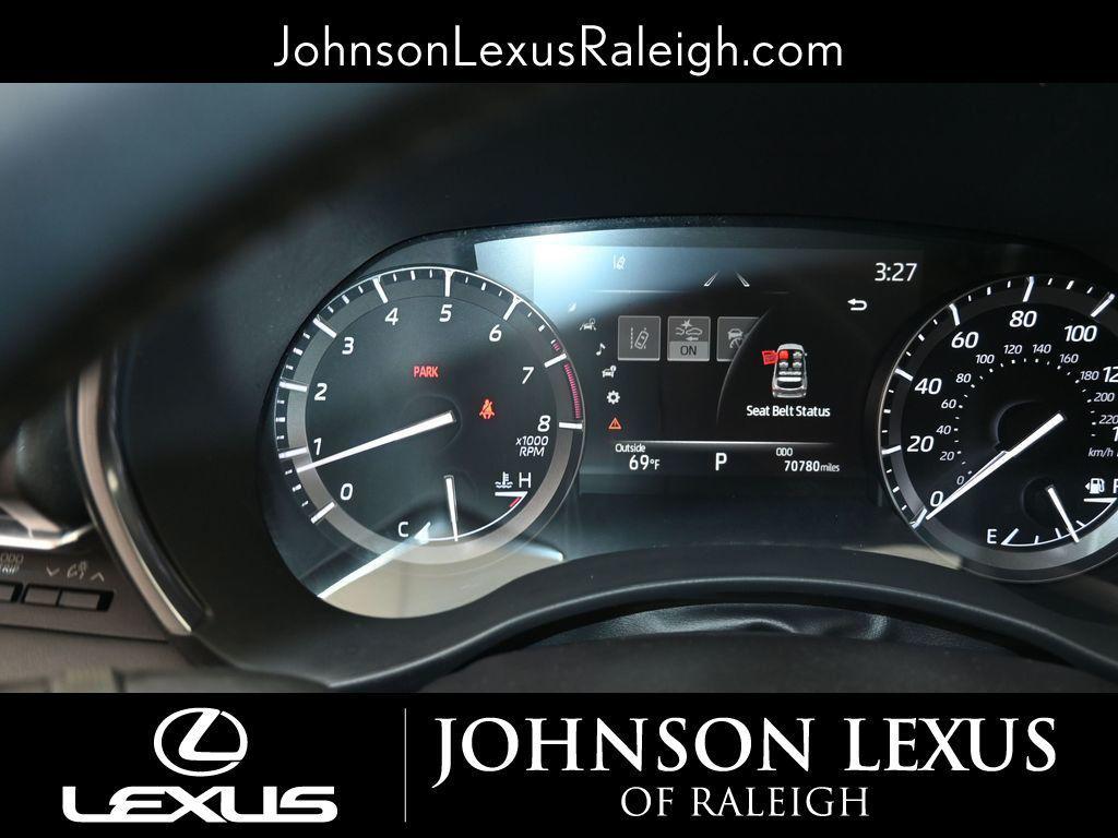 used 2021 Toyota Highlander car, priced at $29,897