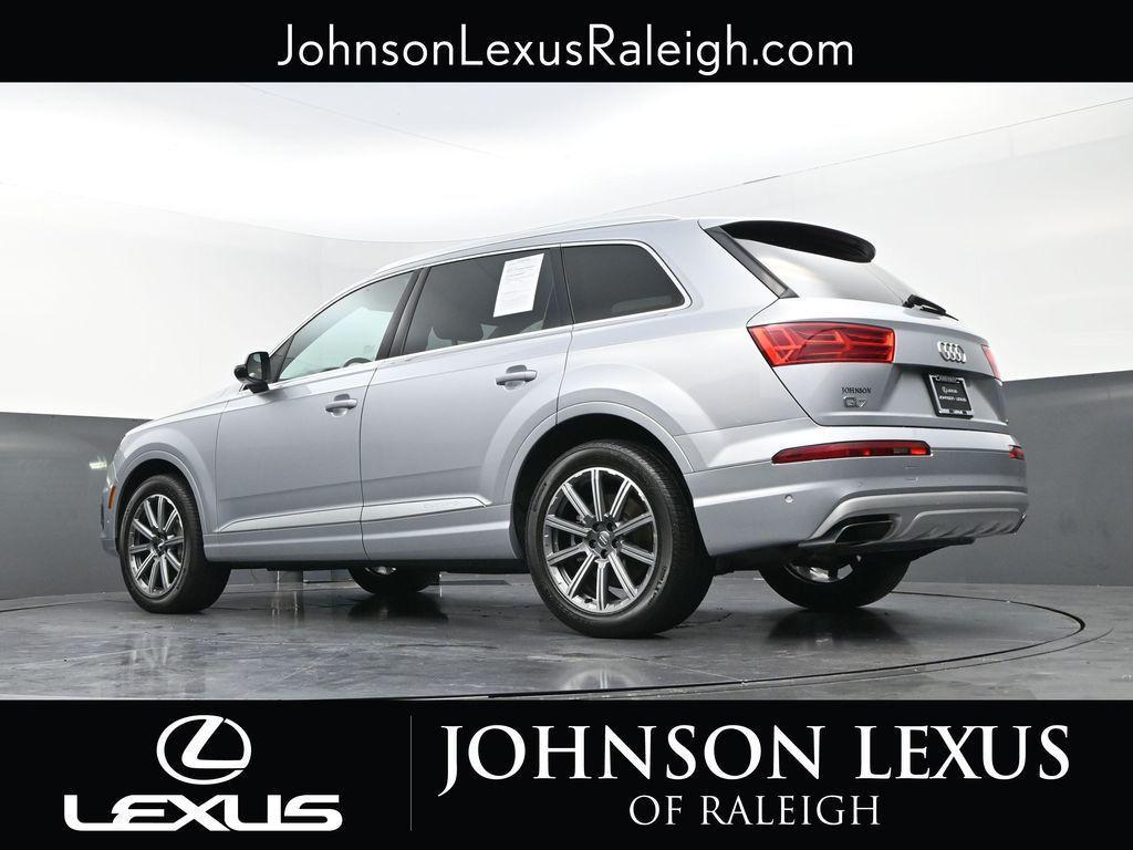 used 2019 Audi Q7 car, priced at $25,879