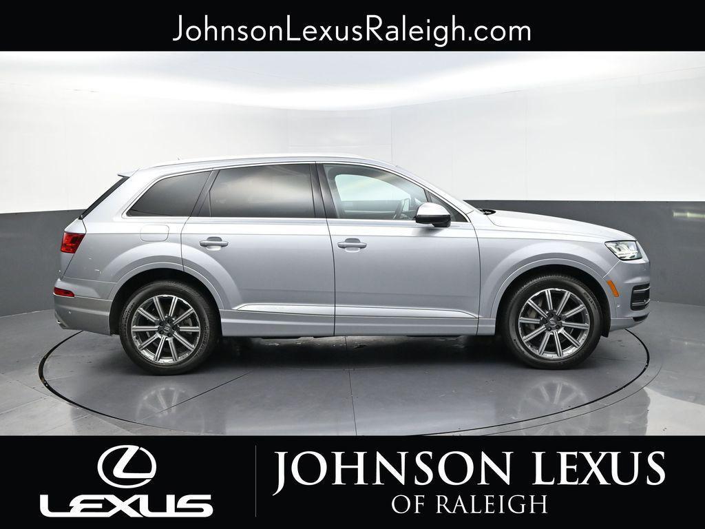 used 2019 Audi Q7 car, priced at $25,879