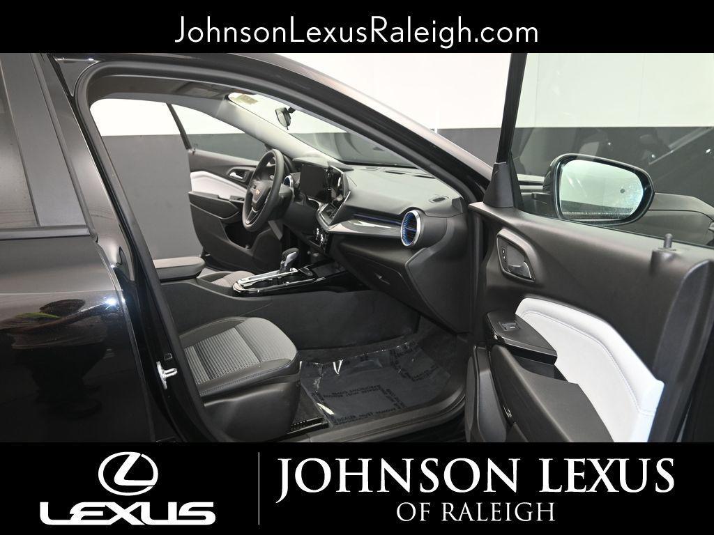 used 2024 Chevrolet Trax car, priced at $22,480