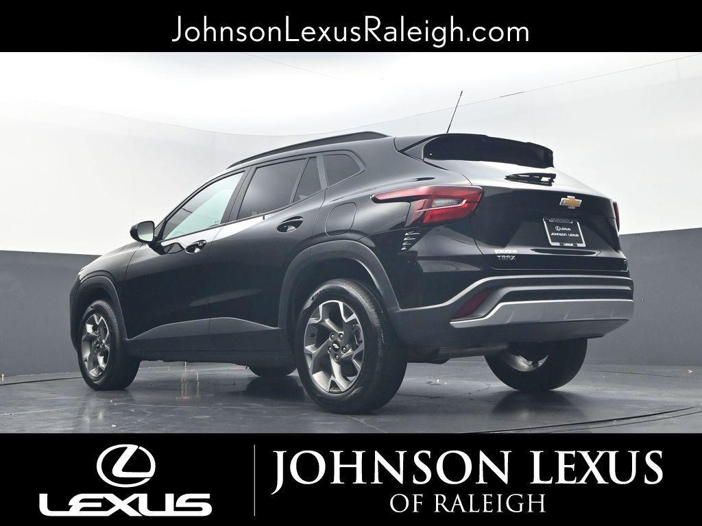 used 2024 Chevrolet Trax car, priced at $22,480