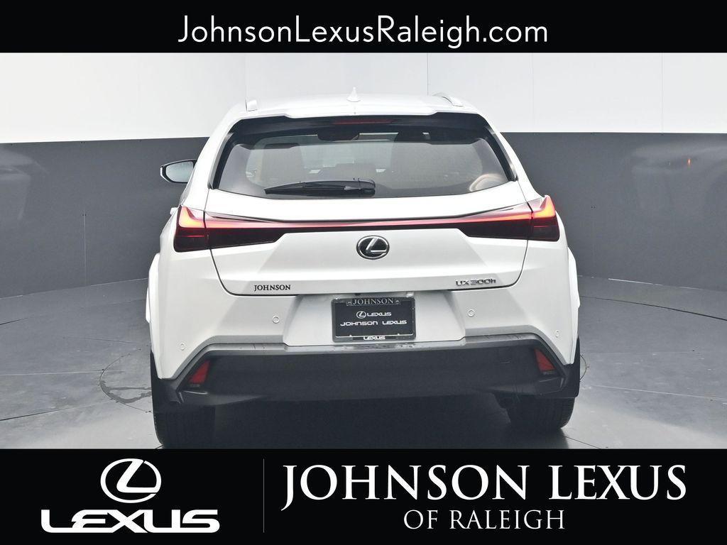 new 2025 Lexus UX 300h car, priced at $43,194