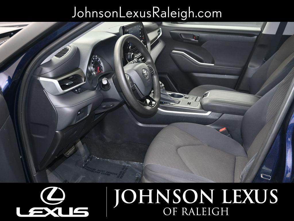 used 2020 Toyota Highlander car, priced at $23,277