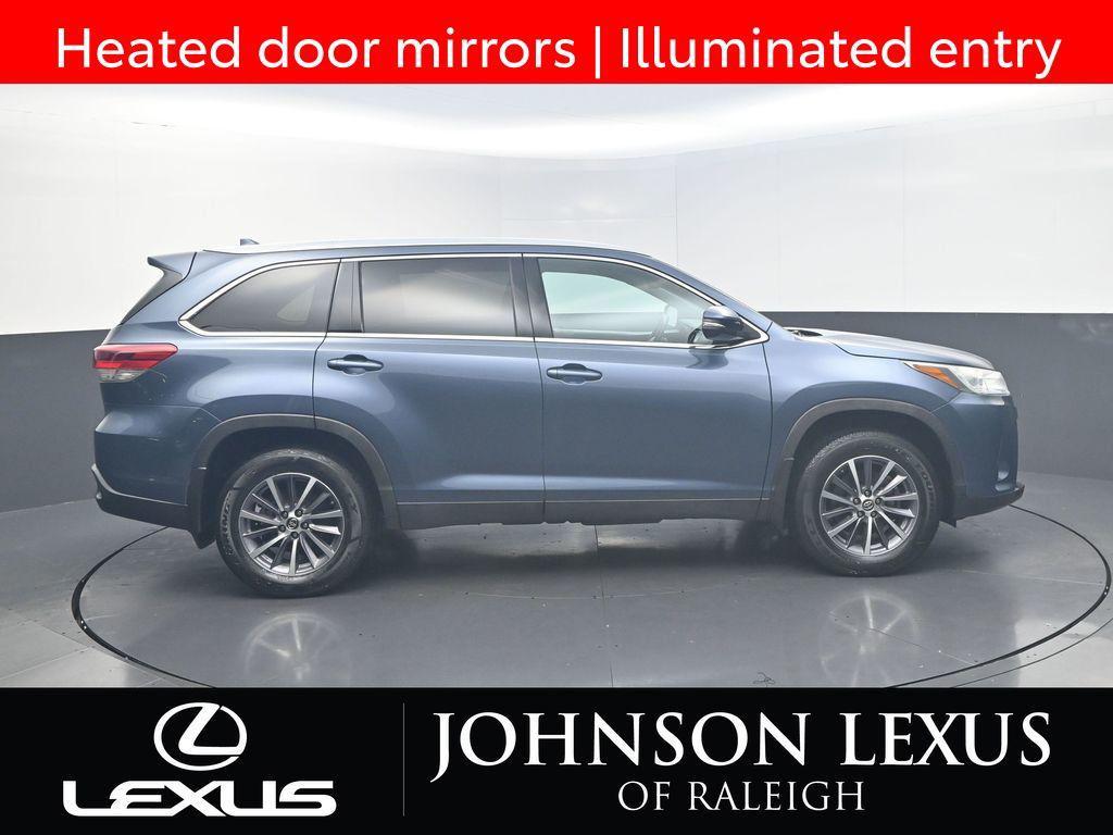 used 2019 Toyota Highlander car, priced at $32,980