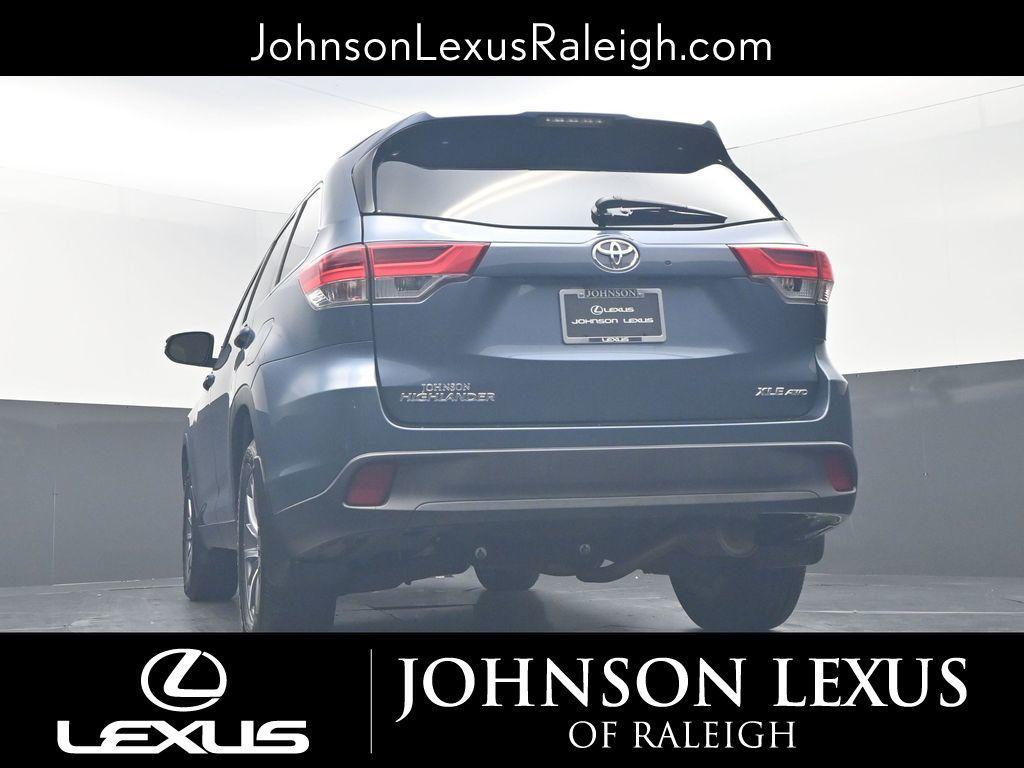 used 2019 Toyota Highlander car, priced at $32,980