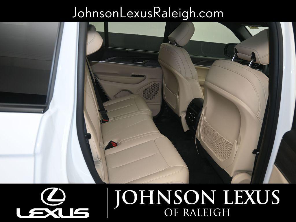 used 2024 Jeep Grand Cherokee car, priced at $37,980