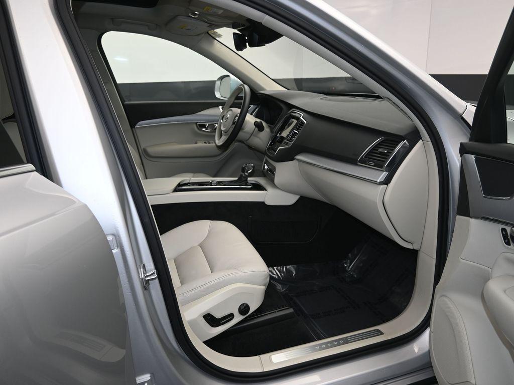 used 2021 Volvo XC90 car, priced at $27,980