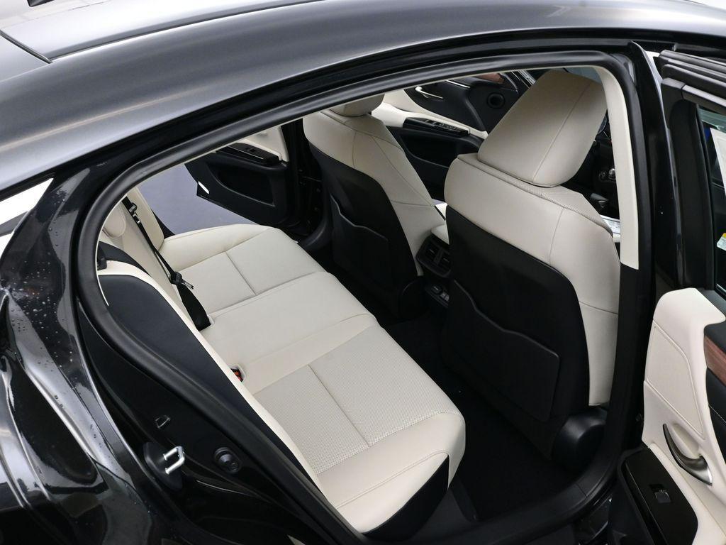 new 2025 Lexus ES 350 car, priced at $49,924