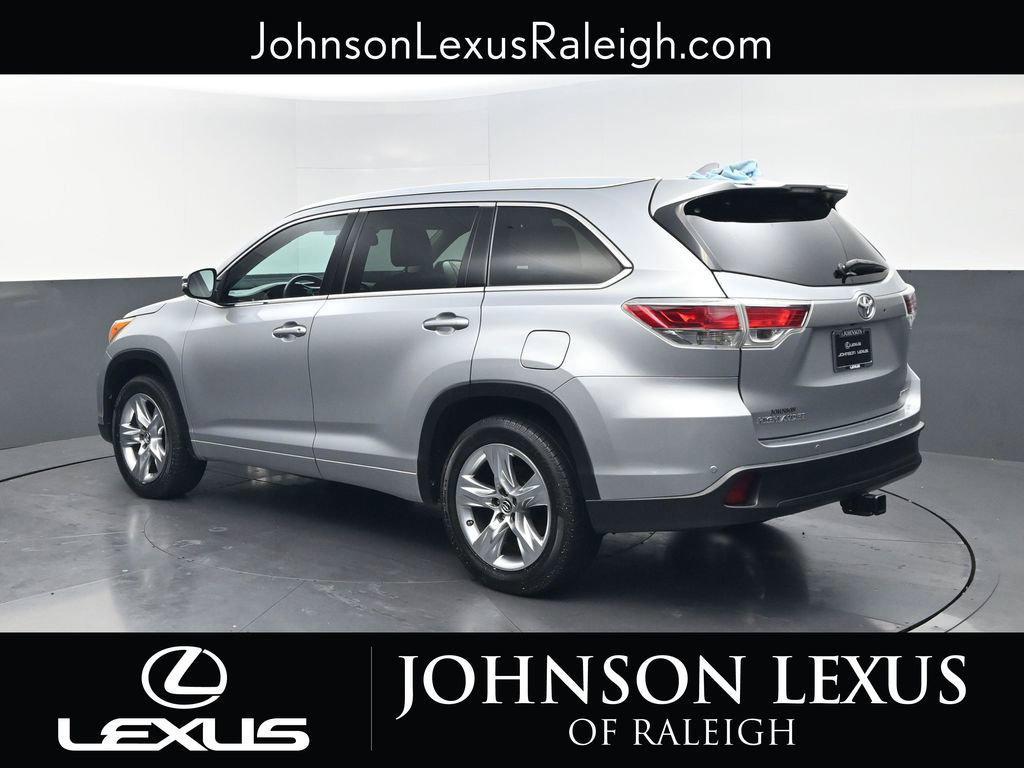 used 2016 Toyota Highlander car, priced at $18,879
