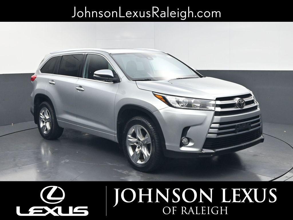 used 2018 Toyota Highlander car, priced at $17,924